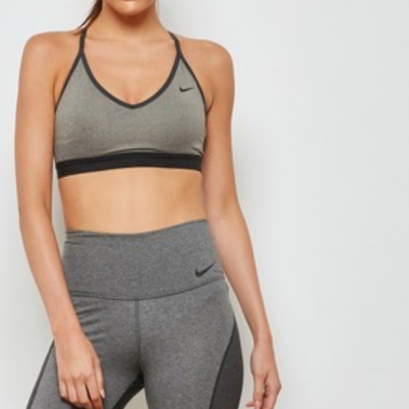 Nike Indy Sports Bra Size M Gray/Blk + 2 FREE Sports Bras EUC - Picture 6 of 11